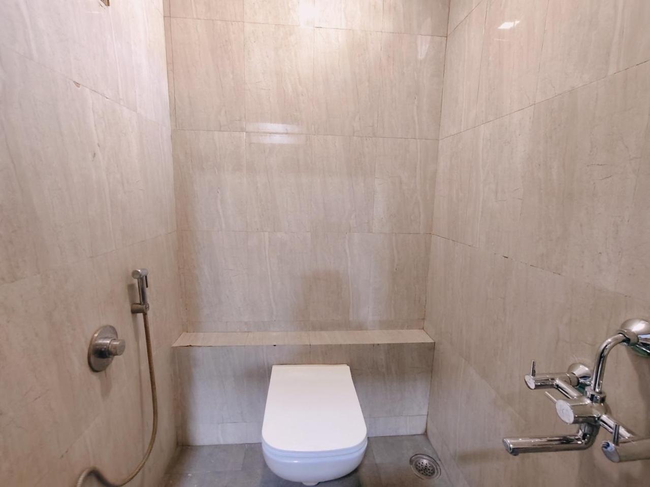 Hotel Pragati Inn Ahmednagar Buitenkant foto