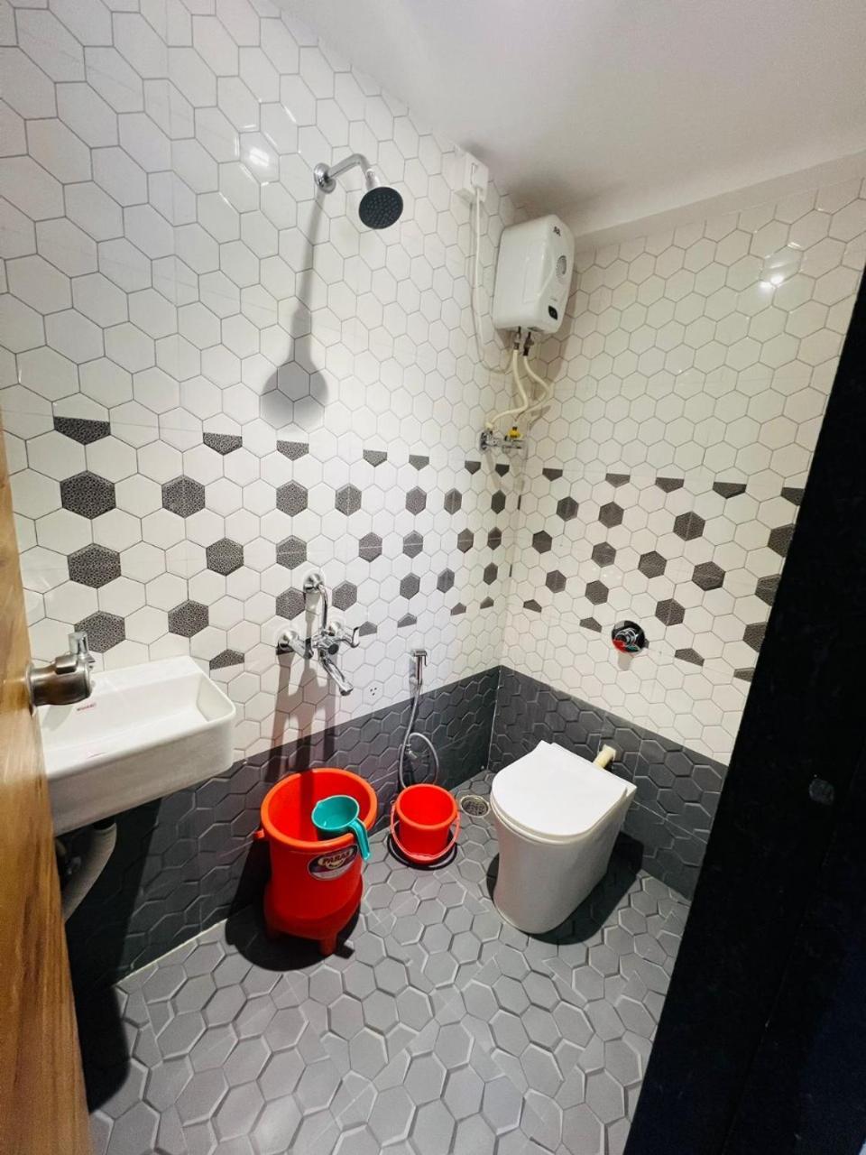 Hotel Pragati Inn Ahmednagar Buitenkant foto