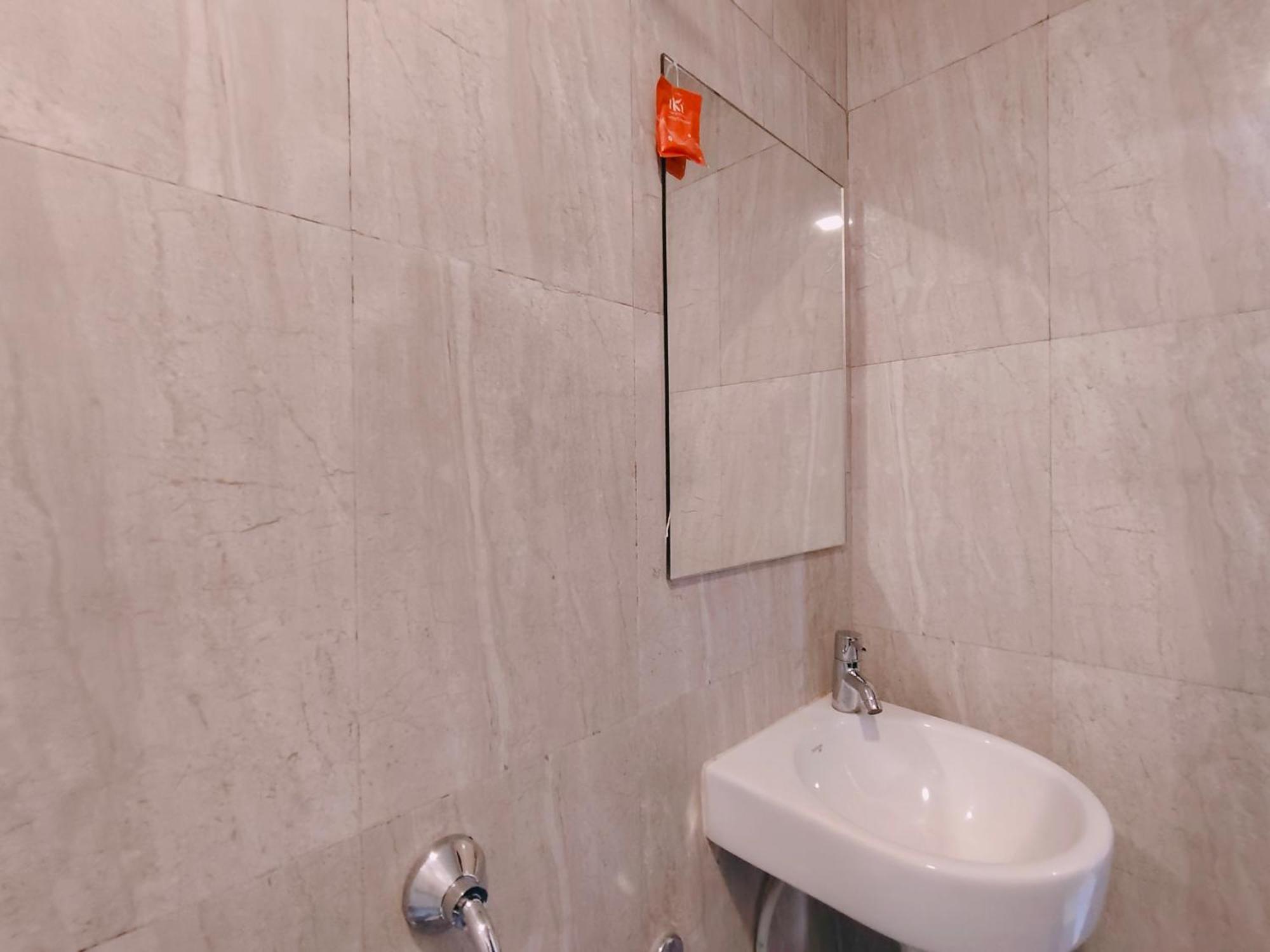 Hotel Pragati Inn Ahmednagar Buitenkant foto